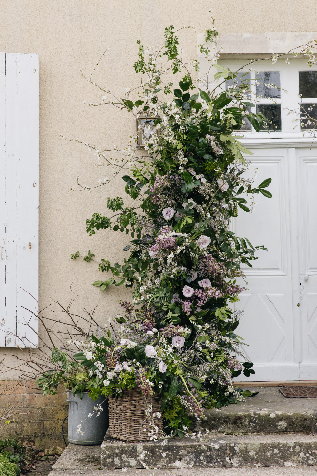Blue Sky Flowers, Chateau De La Ruche Retreat